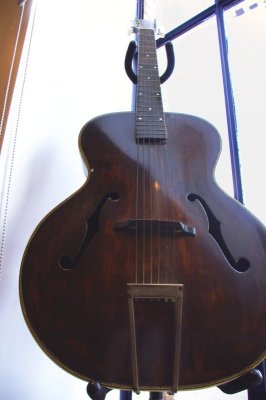 Antique Hollowbody - Clarksdale Revitalization.jpg