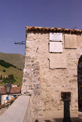Lapidi