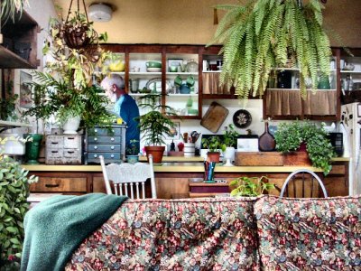eclectic clutter and my husband likes to do dishes ;)