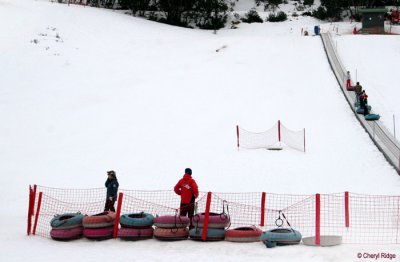 0451 snow tubes, snow tubing