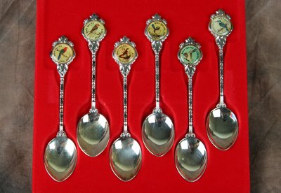 8363 - boxed set of 6 spoons