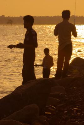 Siluet of Trio fisher
