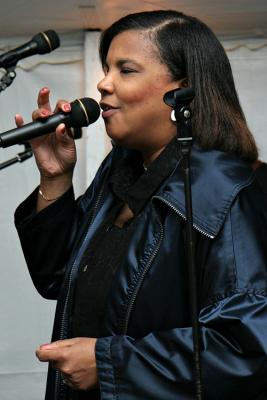 Patresha, lead singer