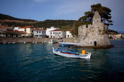 NAFPAKTOS ...