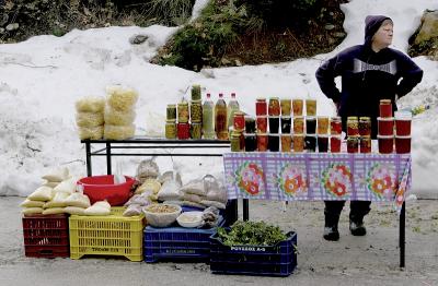 STREET  MARKET ...