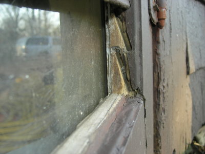 Louvered Kitchen door showing detail 2.