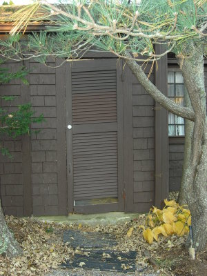 Louvered Kitchen door.