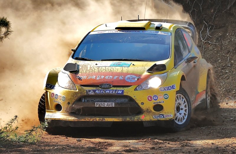 Solberg Henning / Minor I. - Ford Fiesta RS WRC