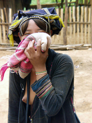 Iko woman smile (Akha)