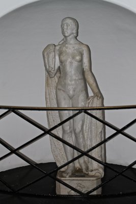 Statue in the public bath