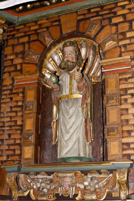 Scupture on the pulpit from 1633. The Apostle S:t Peter