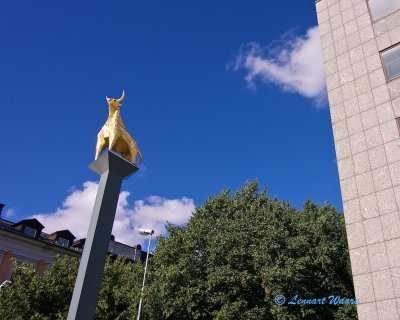 Statue outside City Hall