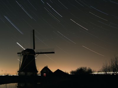 Star trails & Dutch Windmill