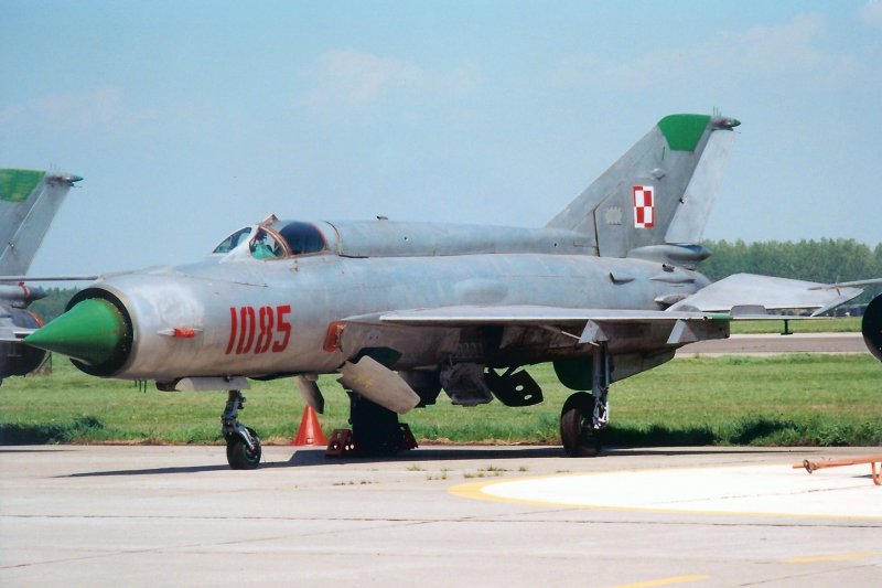 MiG-21R 1085