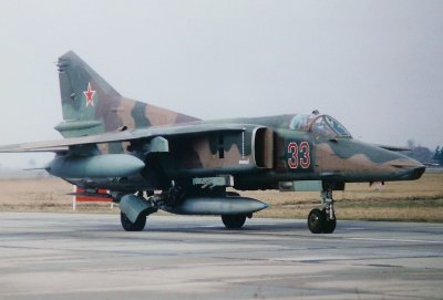 MiG-27D 61912555104