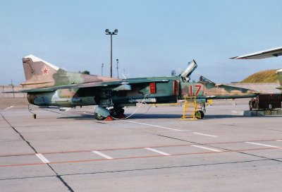 MiG-27D 61912553153