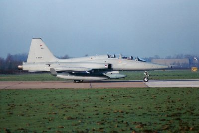 NF-5B K-4027