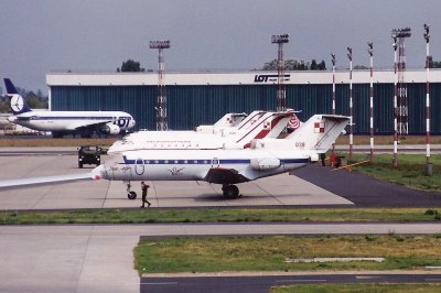 36SPLT Yak-40's