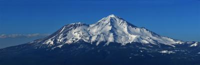 Shasta Pano (4,664 x 14,270 pixels)