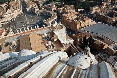 View from St. Peter's towards St. Peter's Square with the modern audience hall on the right