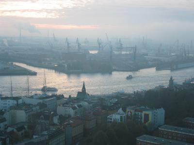 Hamburg_harbor.jpg