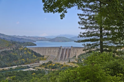 Lake Shasta Dam
