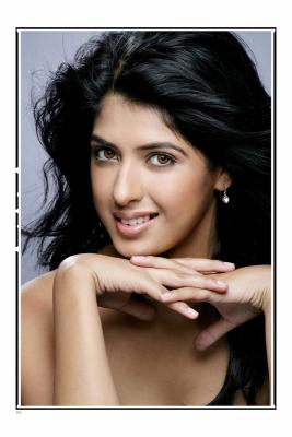 Aishwarya Sakhuja ( Miss India Finalist 2006 ) ( TV Actress )