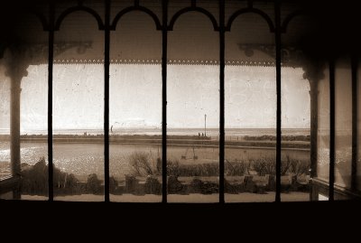 Challenge No. 138 Behind Glass Open Category
Mucky Windows On Sea
14th place