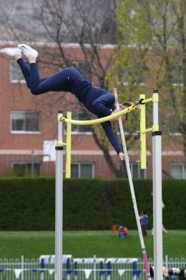 BYU TRACK 4-23-2011 113.JPG