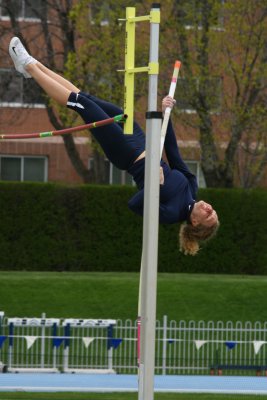 BYU TRACK 4-23-2011 167.JPG