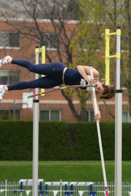BYU TRACK 4-23-2011 182.JPG