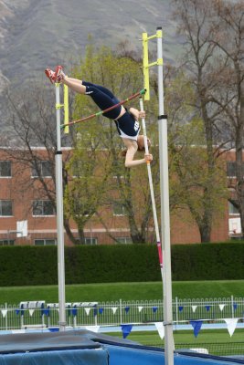 BYU TRACK 4-23-2011 246.JPG