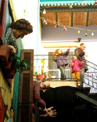 children and mannequins in la boca