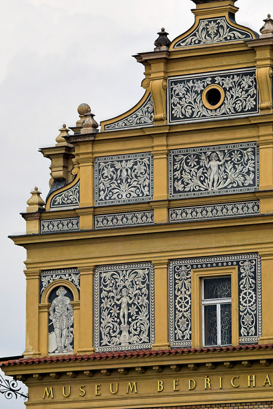 Sgrafitto decorations on the Smetana Museum facade