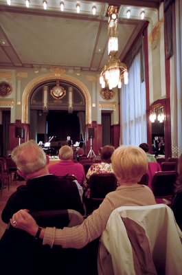 Ståle kjøper vidvinkel... og går på jazzkonsert