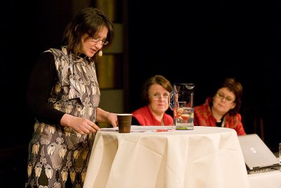 Bildegalleri : Foredrag ved Lena Jensen og presentasjon i plenum før avgang