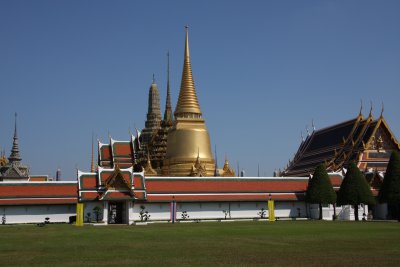 Grand Palace Pagodas.JPG