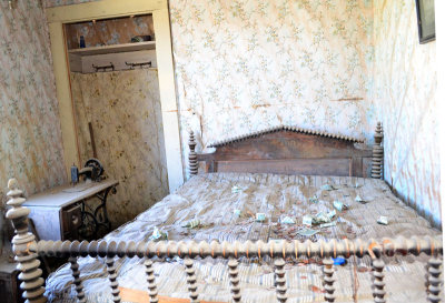 Miller-bedroom.
