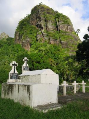 Fatu Hiva - Hanavave, Cemetary