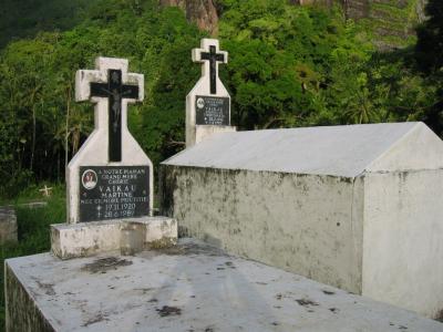 Fatu Hiva - Hanavave, Cemetary