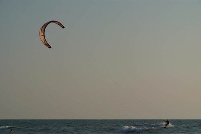 Kitesurfing at Sunset Mandrem 05