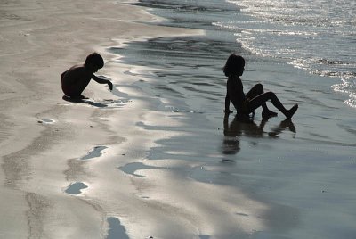 Children by the Sea Palolem
