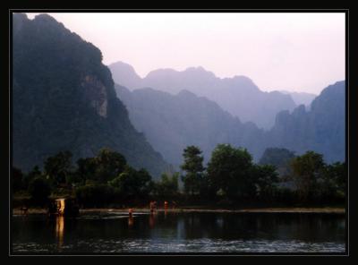 g4/26/152326/3/51916502.RiverCrossing.jpg
