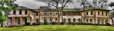 Old House on Clear Lake