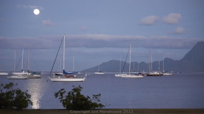 landscape moon and boats - Tahiti