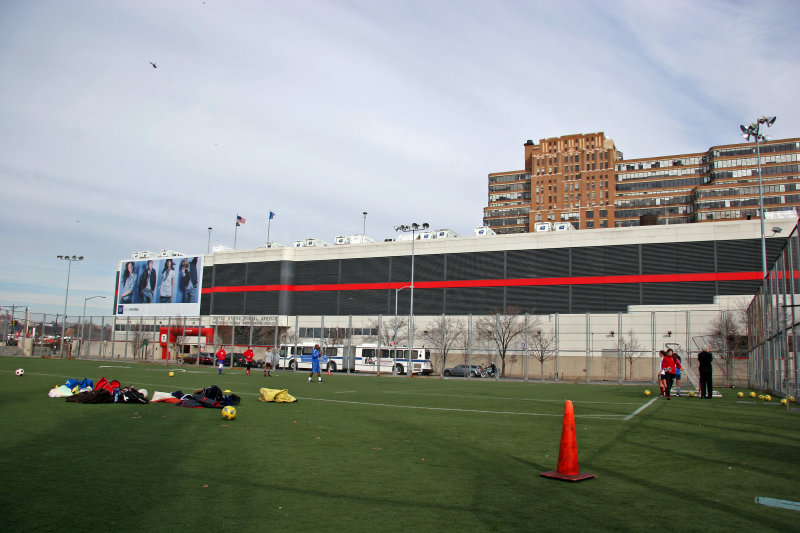 Chelsea Waterside Park - Playfield & U.S. Postal Service Building