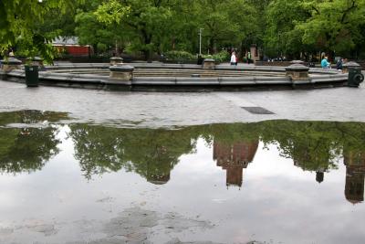 Fountain & Puddle - Western Horizon Reflection