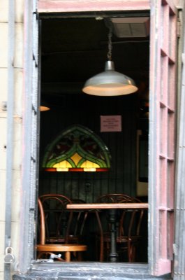 Kenn's Broome Street Bar & Cafe