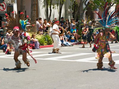 Danza Azteca 002.jpg