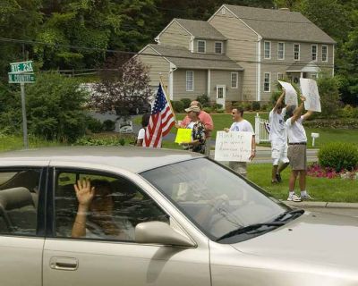 Protest in Setauket1801.jpg